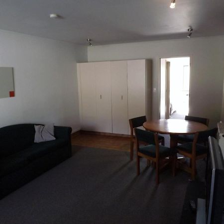 Karaka Tree Motel Таупо Экстерьер фото