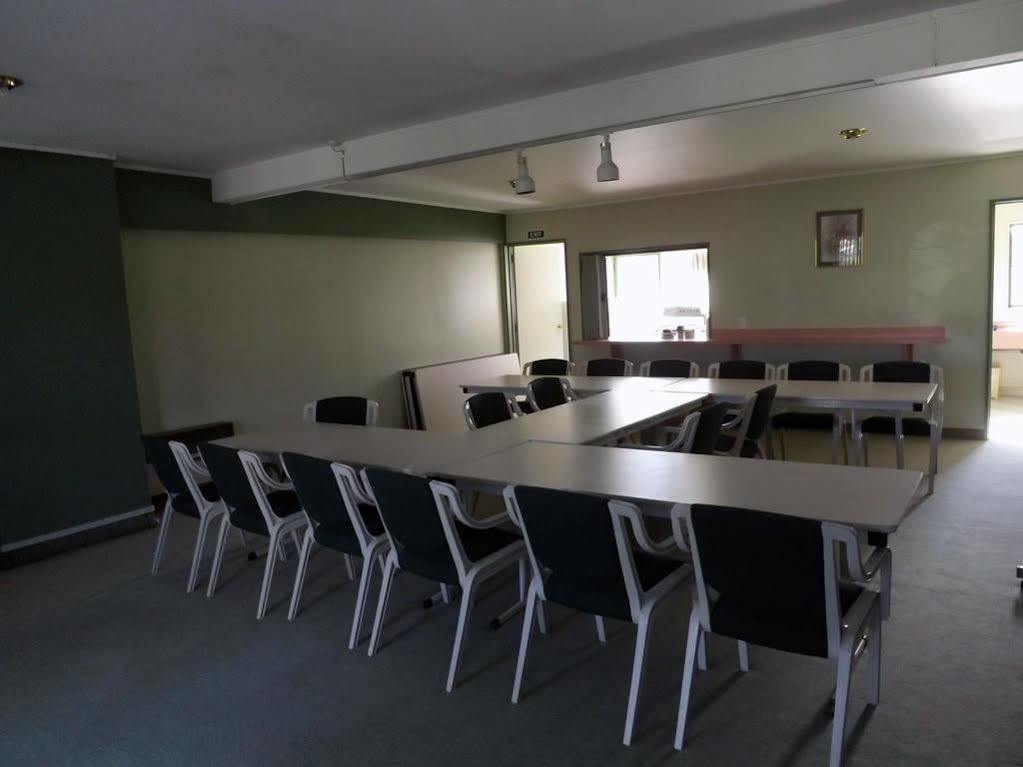 Karaka Tree Motel Таупо Экстерьер фото